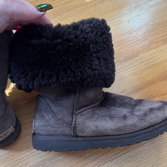 UGG Women's Tall Classic Winter Boots Brown - Picture 5 of 8